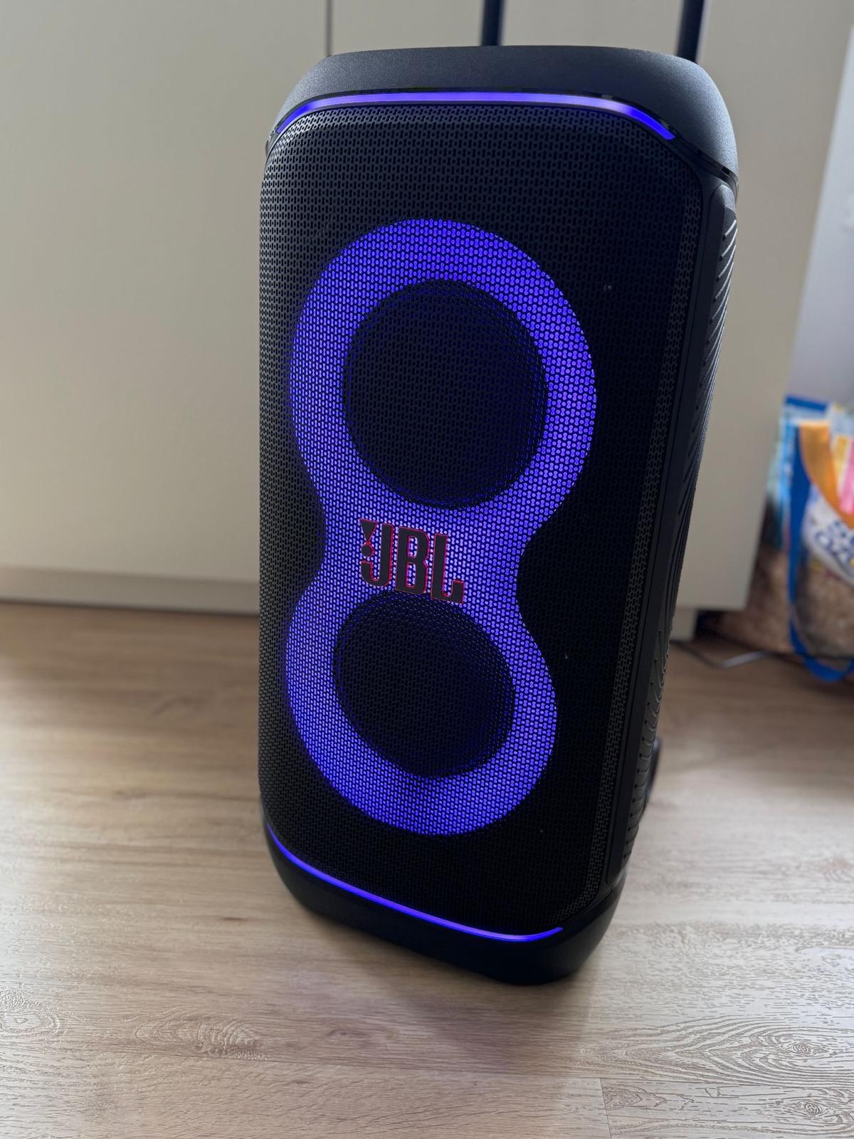 JBL 320